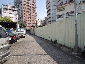 照片三
