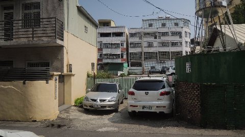 照片三
