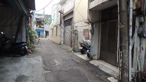 照片三