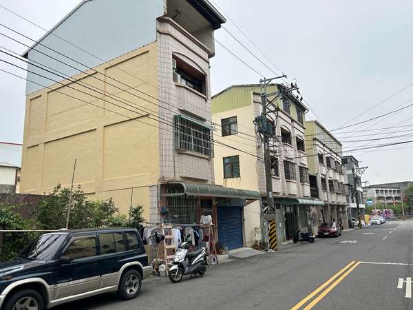 照片三