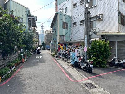 照片三