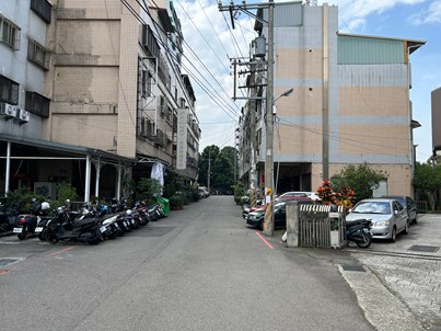 照片三