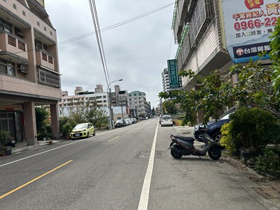 照片三