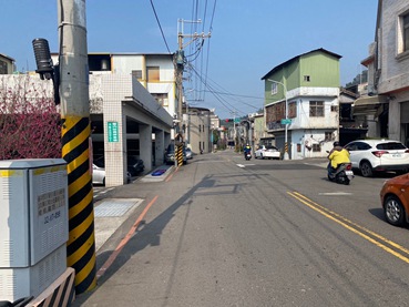 照片三