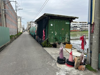 照片三