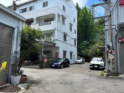 照片三