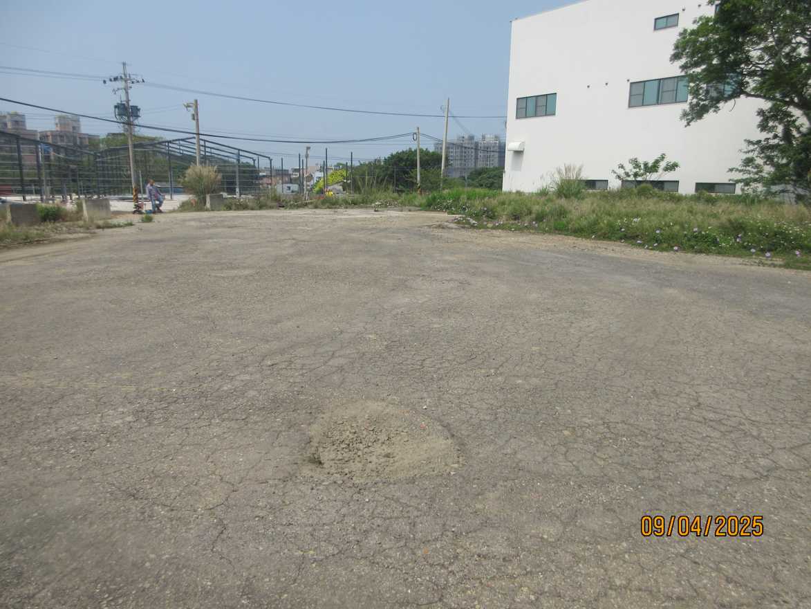 照片三