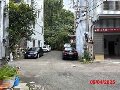 照片三