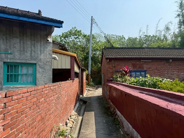 照片三
