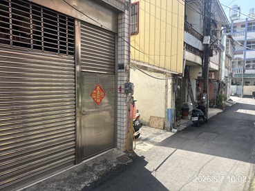 照片三