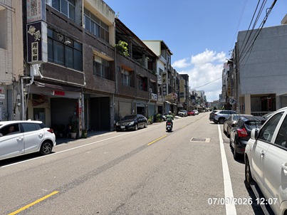 照片三