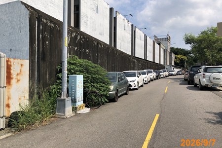 照片三